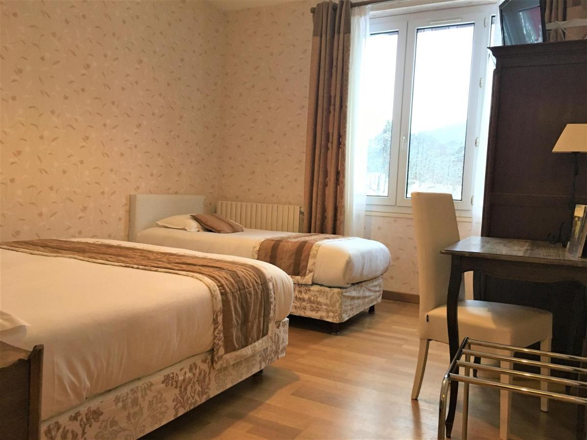 Hotel Restaurant Le Grillon 2*